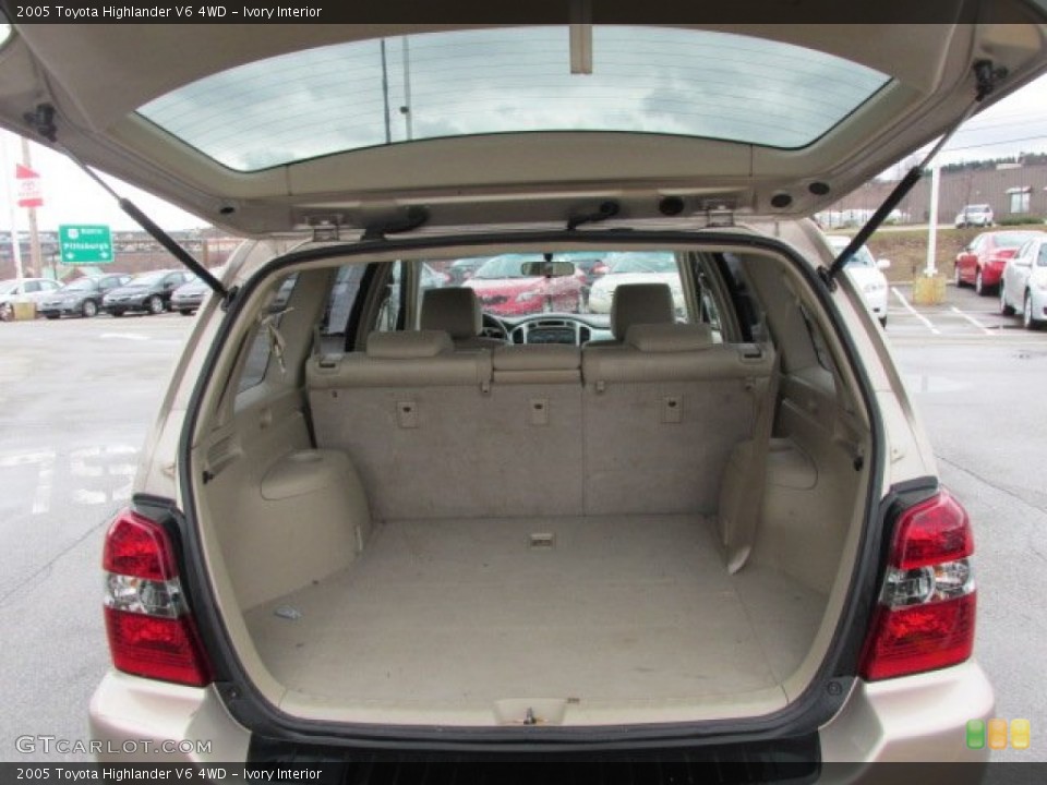 Ivory Interior Trunk for the 2005 Toyota Highlander V6 4WD #77743630