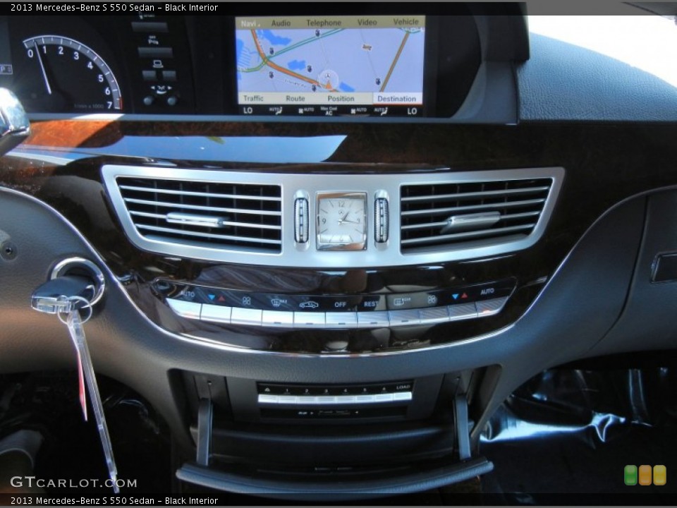 Black Interior Controls for the 2013 Mercedes-Benz S 550 Sedan #77747937