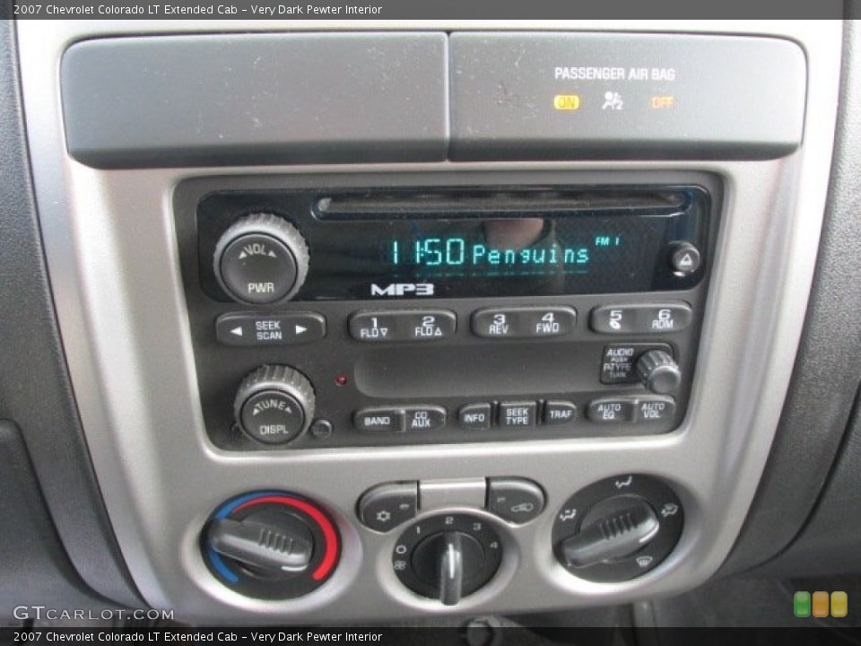 Very Dark Pewter Interior Controls for the 2007 Chevrolet Colorado LT Extended Cab #77747940
