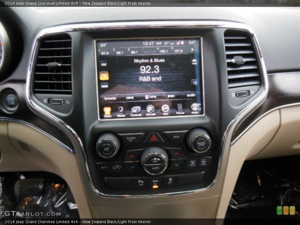 New Zealand Black/Light Frost Interior Controls for the 2014 Jeep Grand Cherokee Limited 4x4 #77753667