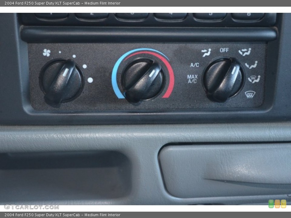 Medium Flint Interior Controls for the 2004 Ford F250 Super Duty XLT SuperCab #77760129