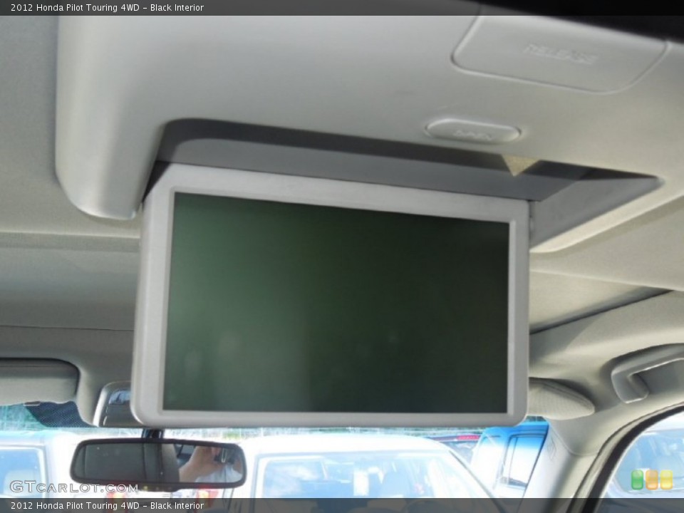 Black Interior Entertainment System for the 2012 Honda Pilot Touring 4WD #77761143