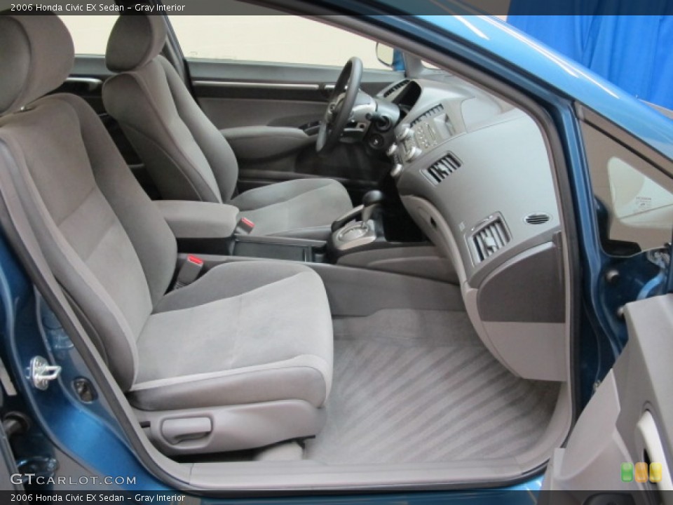 Gray Interior Photo for the 2006 Honda Civic EX Sedan #77766642