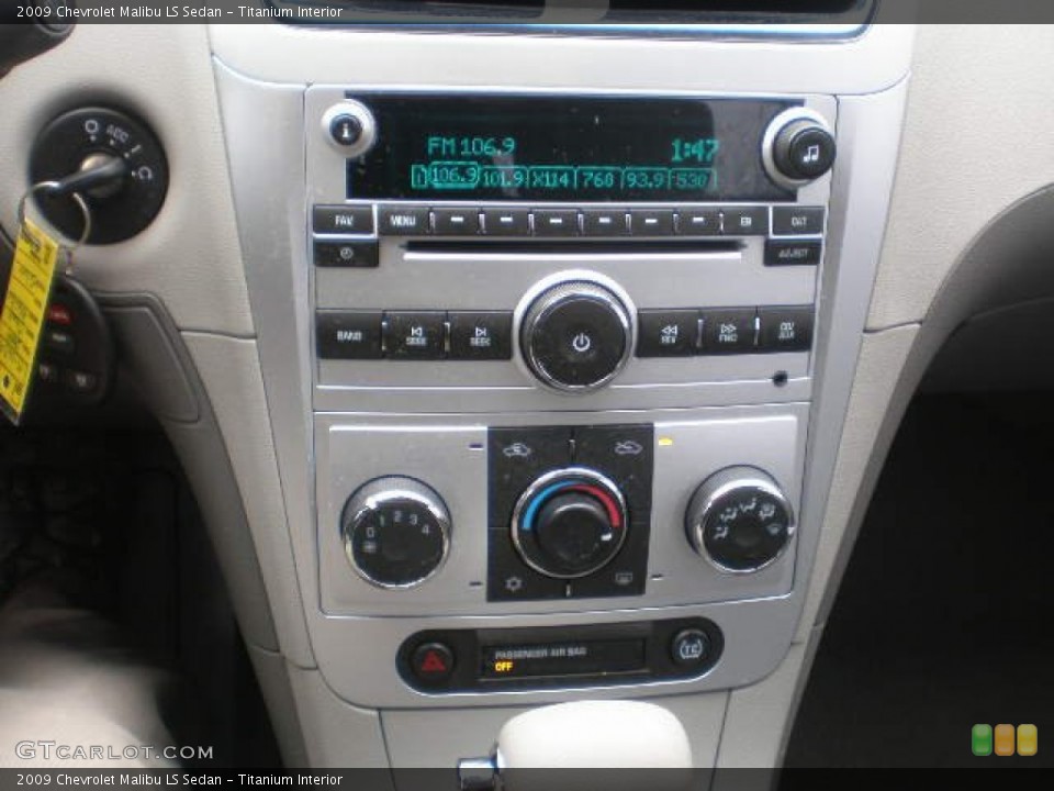 Titanium Interior Controls for the 2009 Chevrolet Malibu LS Sedan #77767298