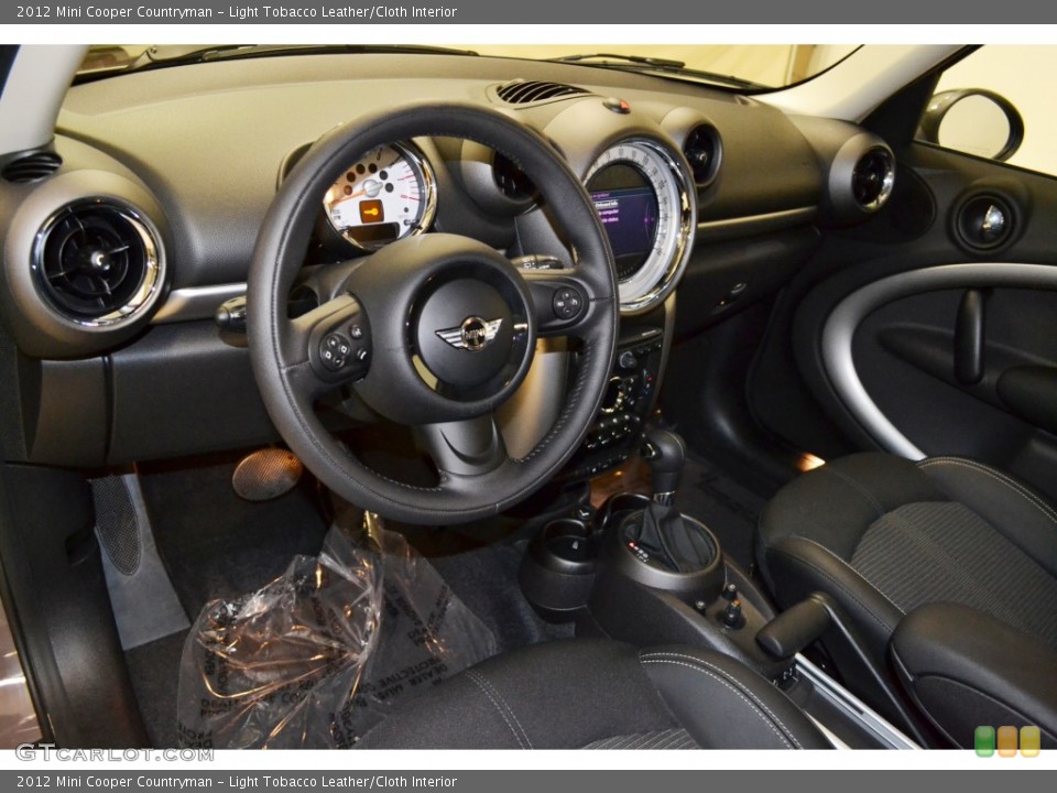 Light Tobacco Leather/Cloth Interior Photo for the 2012 Mini Cooper Countryman #77770296