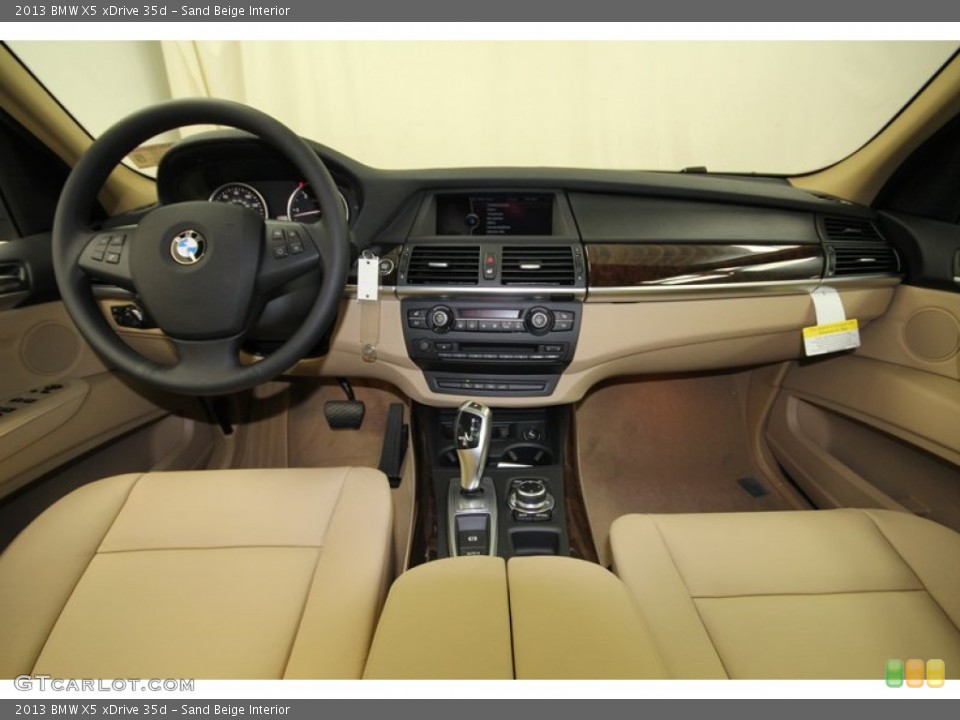 Sand Beige Interior Dashboard for the 2013 BMW X5 xDrive 35d #77770577