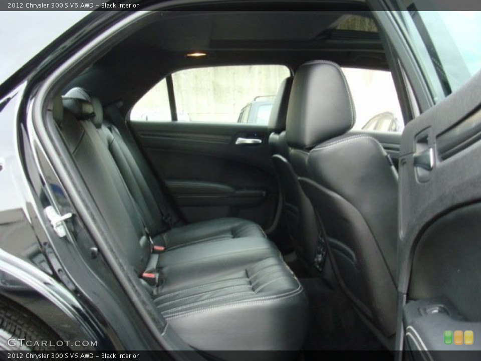 Black Interior Rear Seat for the 2012 Chrysler 300 S V6 AWD #77770616