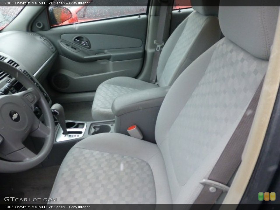 Gray Interior Front Seat for the 2005 Chevrolet Malibu LS V6 Sedan #77771301