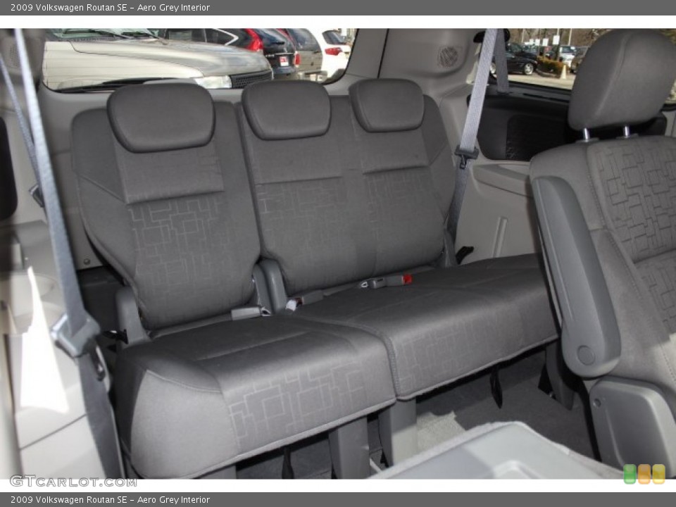 Aero Grey Interior Rear Seat for the 2009 Volkswagen Routan SE #77779082