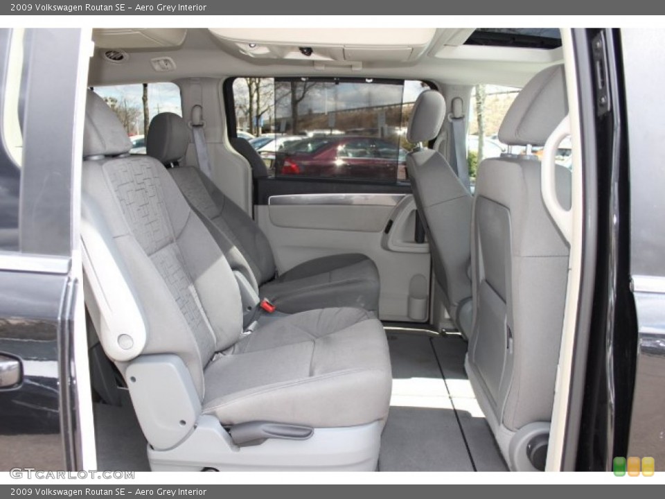 Aero Grey Interior Rear Seat for the 2009 Volkswagen Routan SE #77779105
