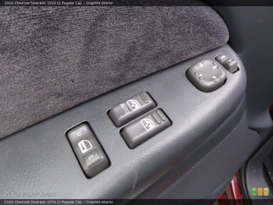Graphite Interior Controls for the 2000 Chevrolet Silverado 1500 LS Regular Cab #77784652
