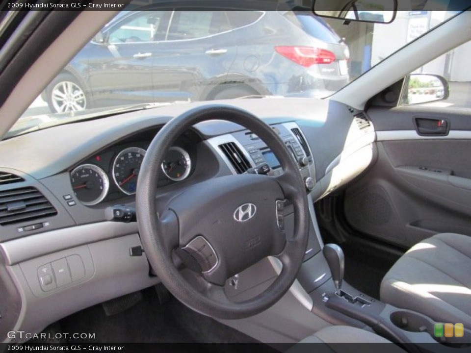 Gray Interior Dashboard for the 2009 Hyundai Sonata GLS #77788592