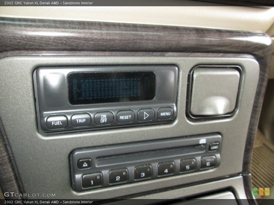 Sandstone Interior Controls for the 2002 GMC Yukon XL Denali AWD #77790533