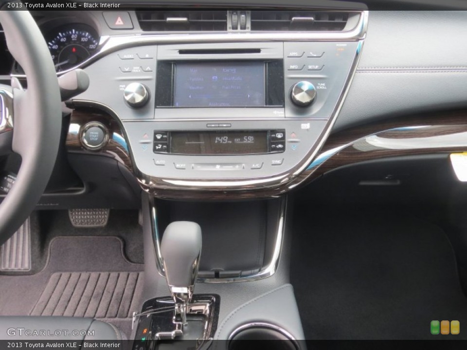 Black Interior Controls for the 2013 Toyota Avalon XLE #77790786