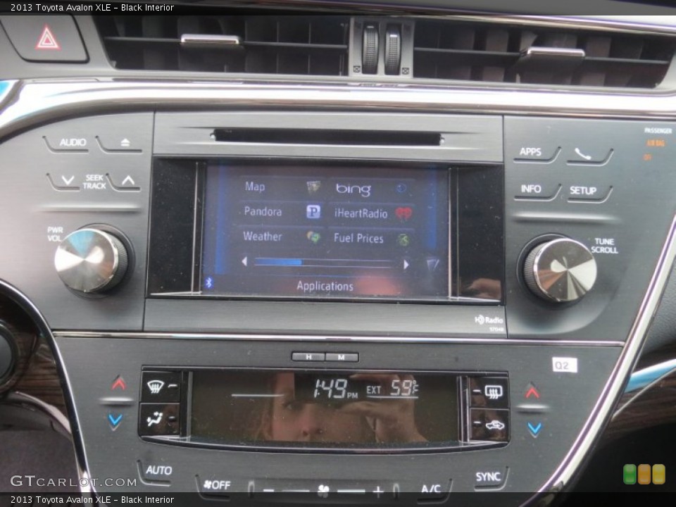 Black Interior Controls for the 2013 Toyota Avalon XLE #77790821