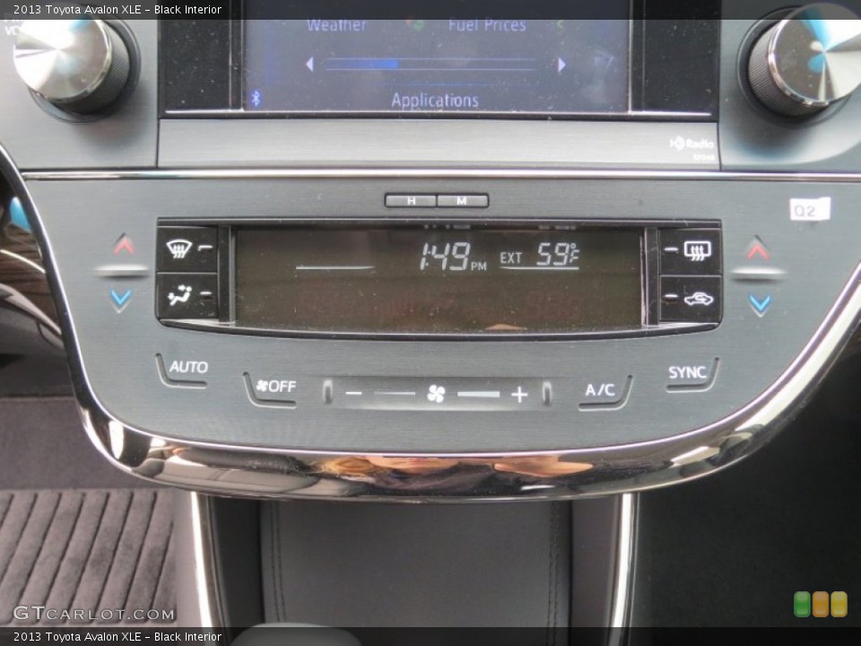 Black Interior Controls for the 2013 Toyota Avalon XLE #77790839