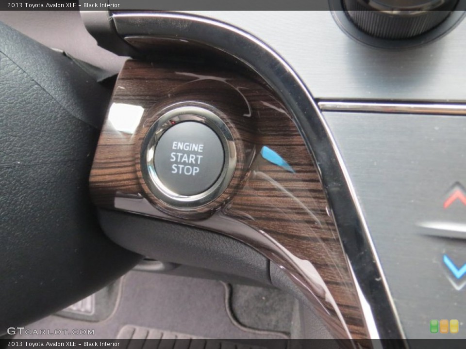 Black Interior Controls for the 2013 Toyota Avalon XLE #77790860