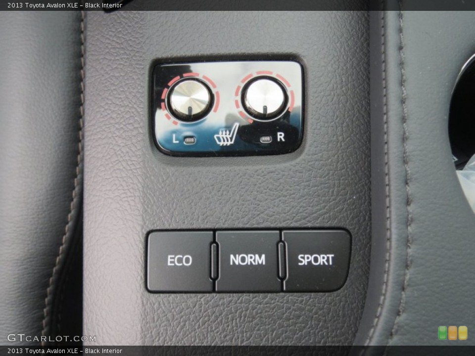 Black Interior Controls for the 2013 Toyota Avalon XLE #77790902
