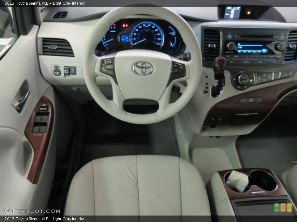 Light Gray Interior Photo for the 2013 Toyota Sienna XLE #77797507