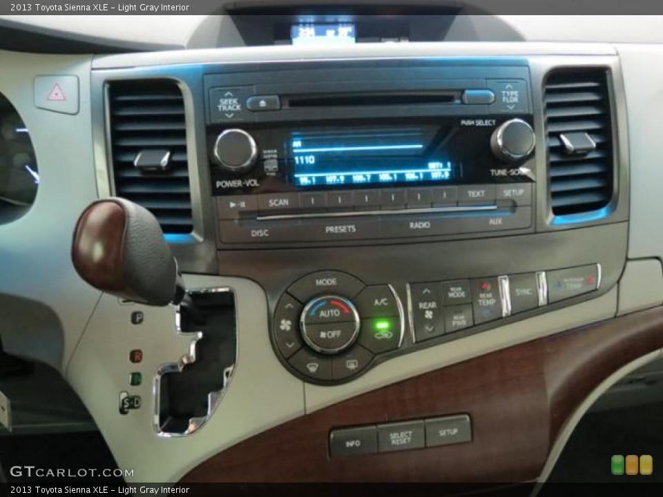 Light Gray Interior Controls for the 2013 Toyota Sienna XLE #77797679