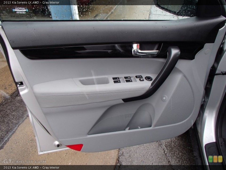 Gray Interior Door Panel for the 2013 Kia Sorento LX AWD #77800529