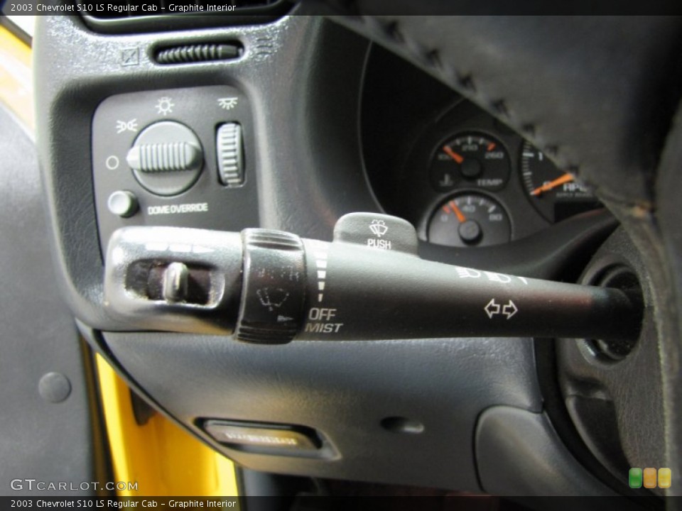 Graphite Interior Controls for the 2003 Chevrolet S10 LS Regular Cab #77803133