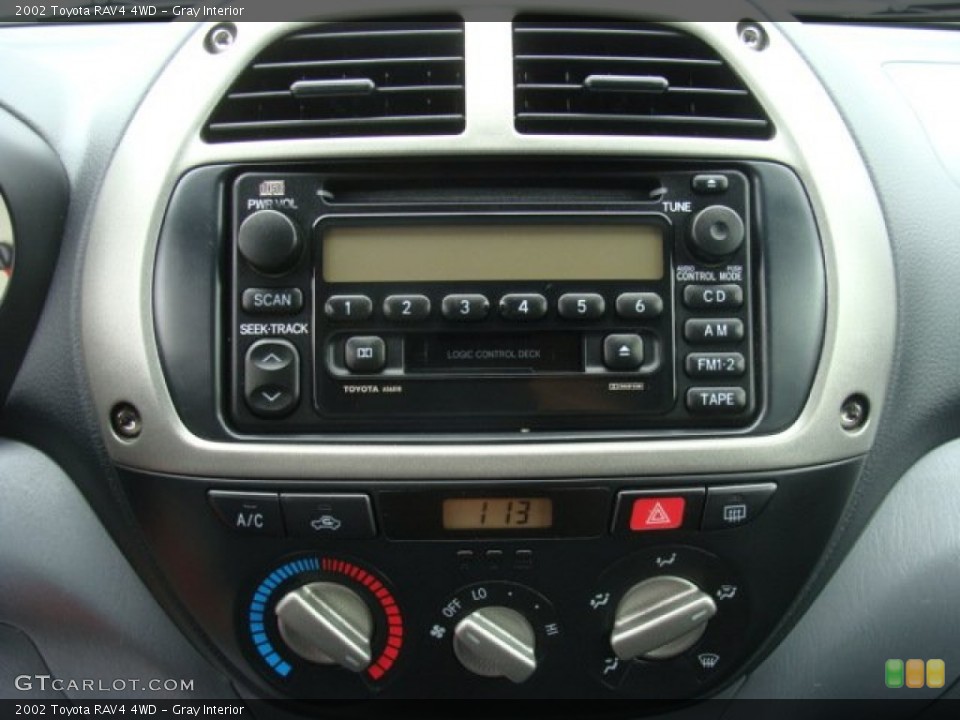 Gray Interior Controls for the 2002 Toyota RAV4 4WD #77803754