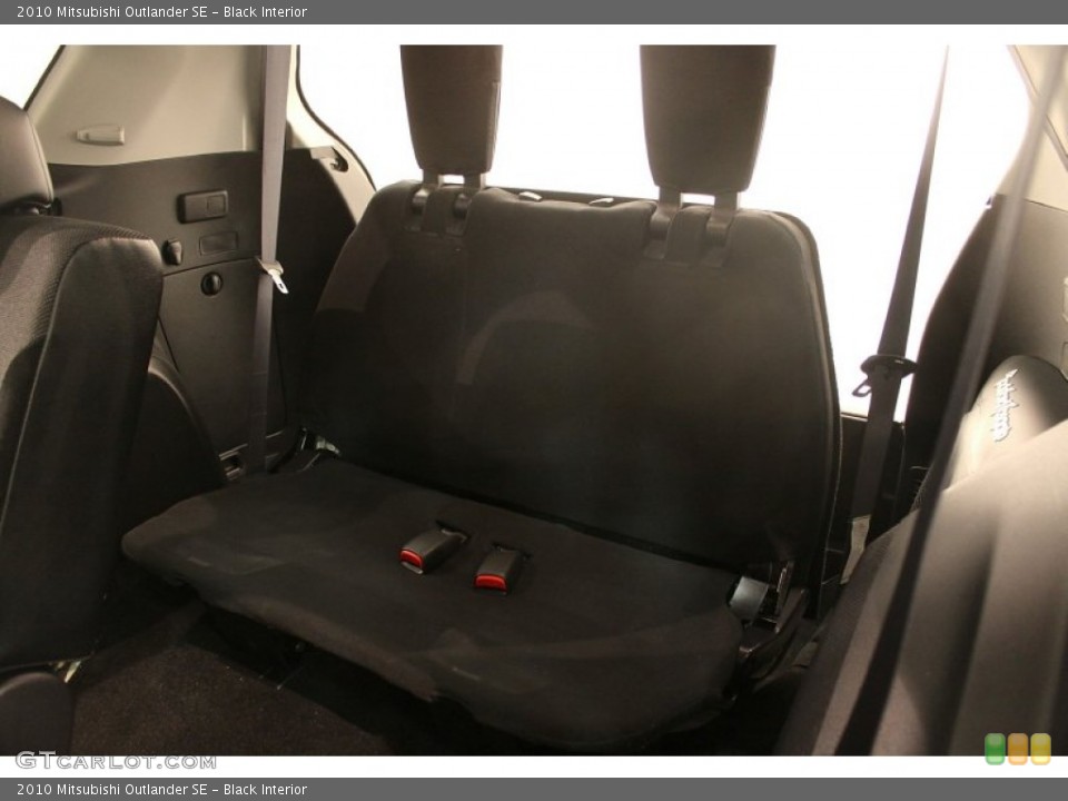 Black Interior Rear Seat for the 2010 Mitsubishi Outlander SE #77804195
