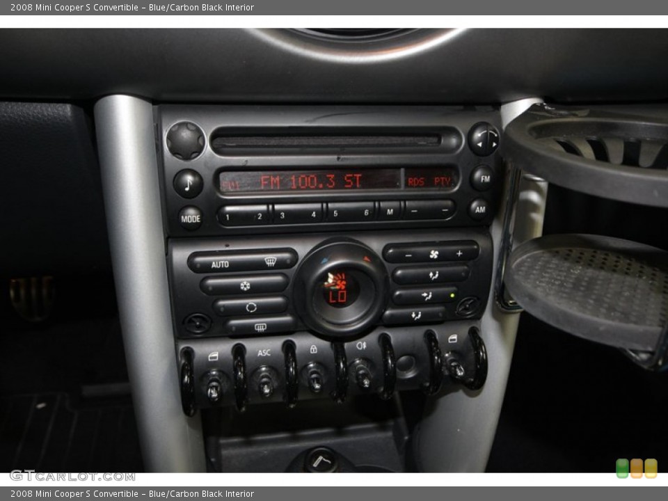 Blue/Carbon Black Interior Controls for the 2008 Mini Cooper S Convertible #77815241