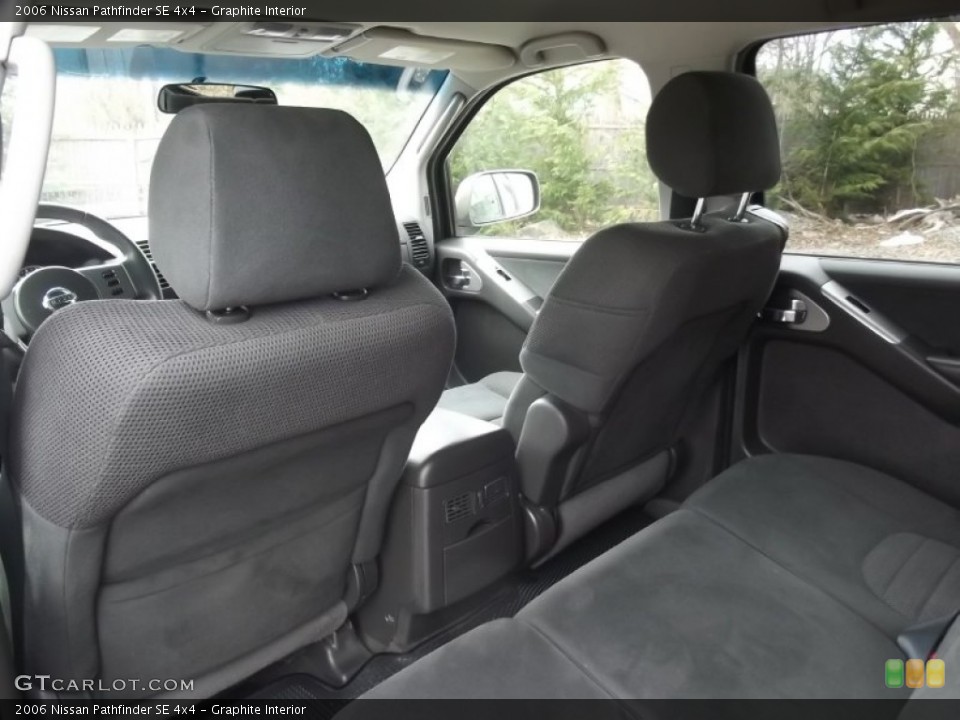 Graphite Interior Rear Seat for the 2006 Nissan Pathfinder SE 4x4 #77826573