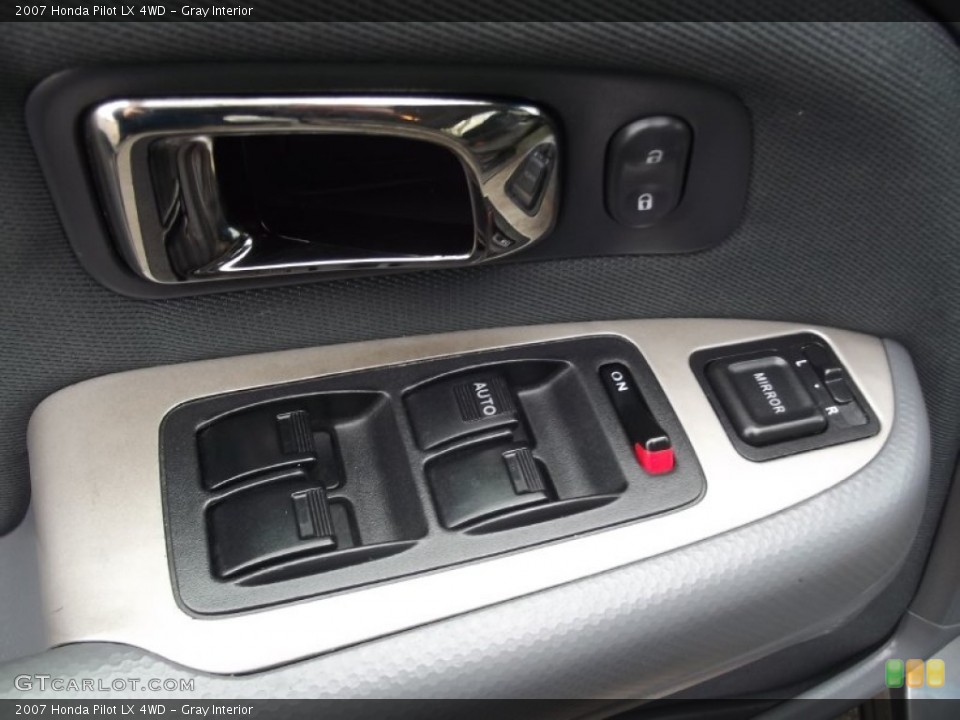Gray Interior Controls for the 2007 Honda Pilot LX 4WD #77827493