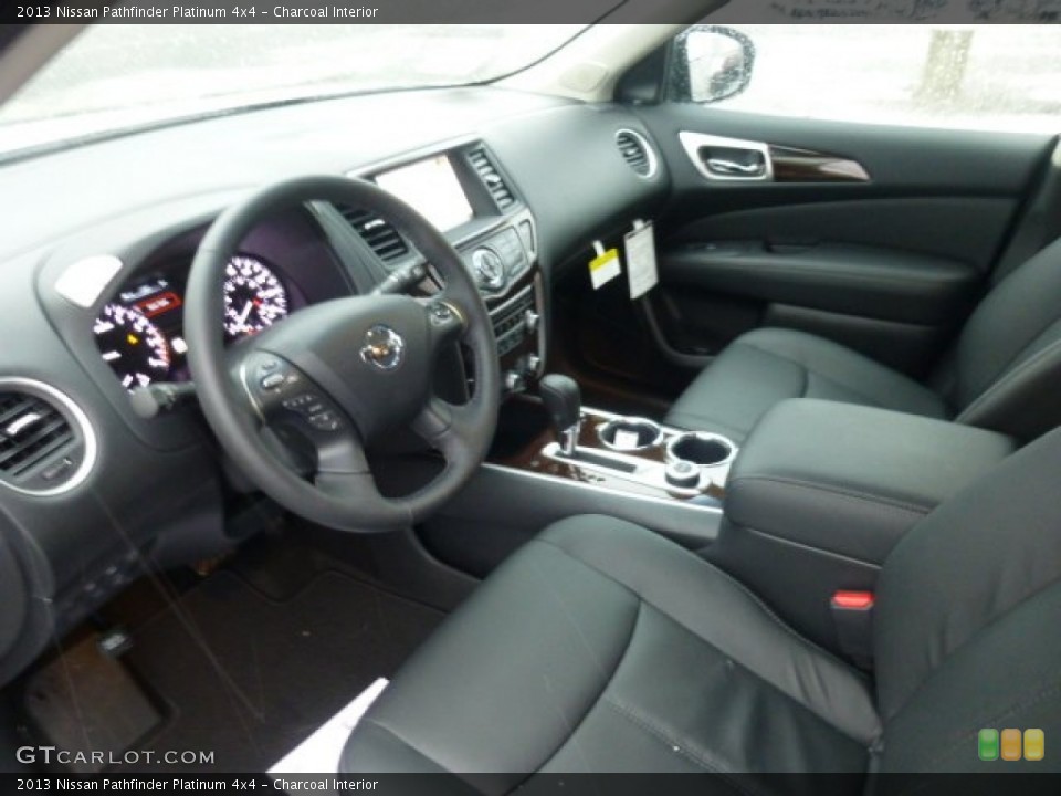 Charcoal 2013 Nissan Pathfinder Interiors