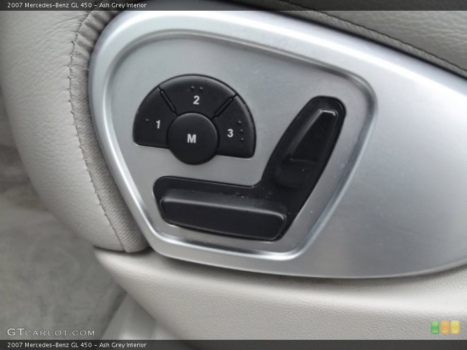 Ash Grey Interior Controls for the 2007 Mercedes-Benz GL 450 #77828952