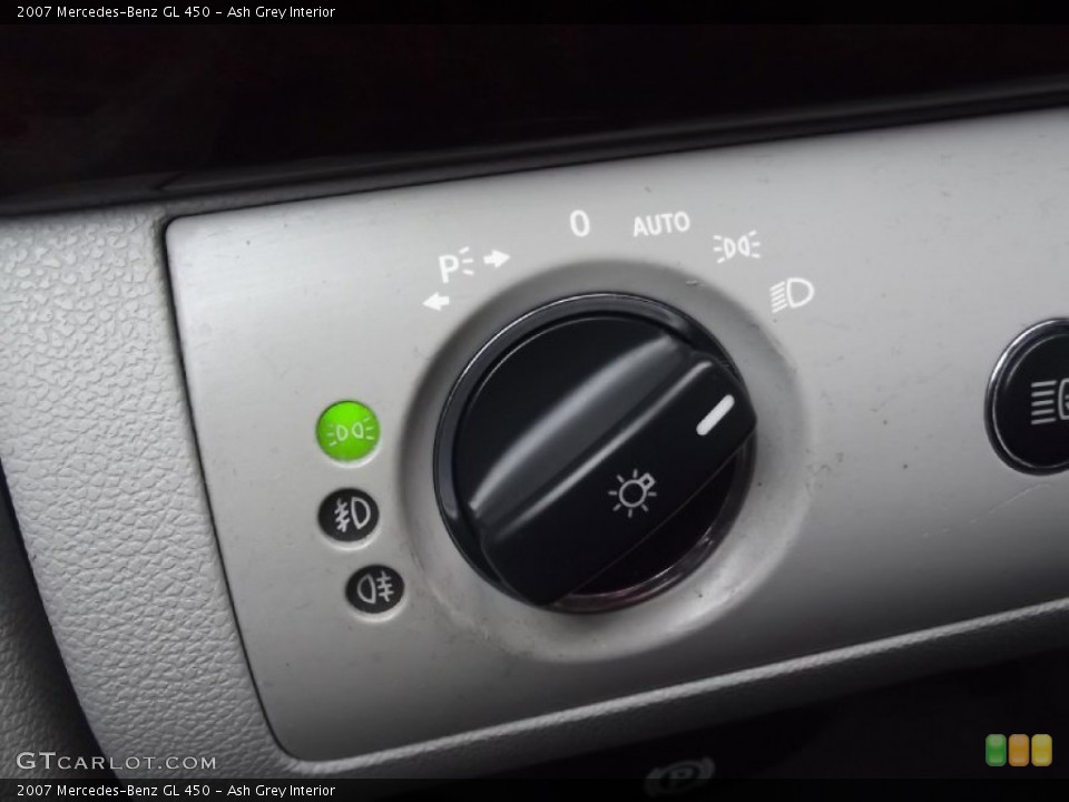 Ash Grey Interior Controls for the 2007 Mercedes-Benz GL 450 #77829048