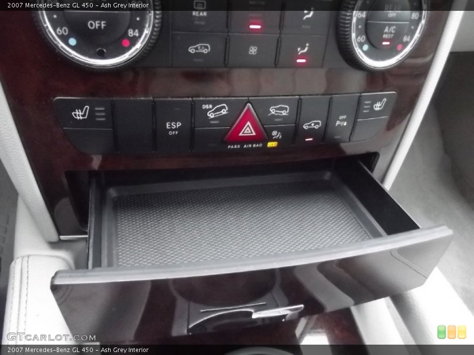 Ash Grey Interior Controls for the 2007 Mercedes-Benz GL 450 #77829090