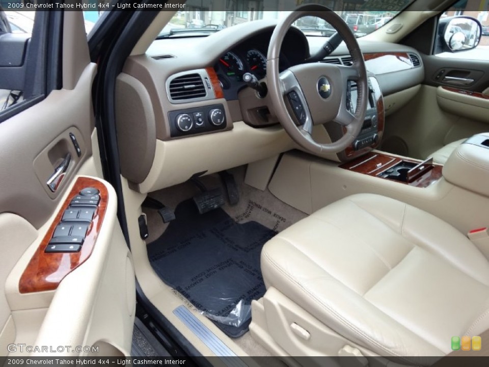 Light Cashmere Interior Photo for the 2009 Chevrolet Tahoe Hybrid 4x4 #77830362