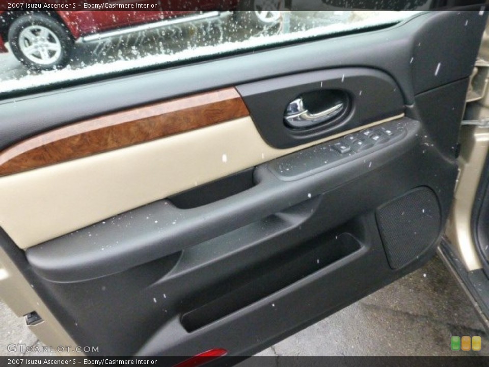 Ebony/Cashmere Interior Door Panel for the 2007 Isuzu Ascender S #77833449