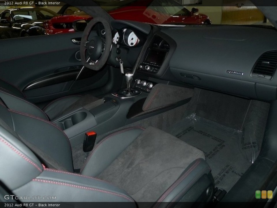 Black Interior Photo for the 2012 Audi R8 GT #77843272