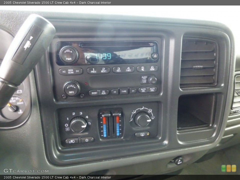 Dark Charcoal Interior Controls for the 2005 Chevrolet Silverado 1500 LT Crew Cab 4x4 #77844762