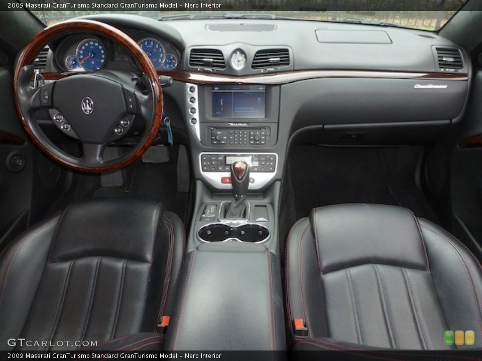 Nero Interior Dashboard for the 2009 Maserati GranTurismo  #77854020