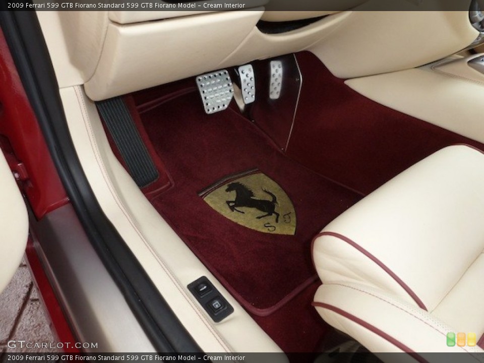 Cream Interior Controls for the 2009 Ferrari 599 GTB Fiorano  #77854840