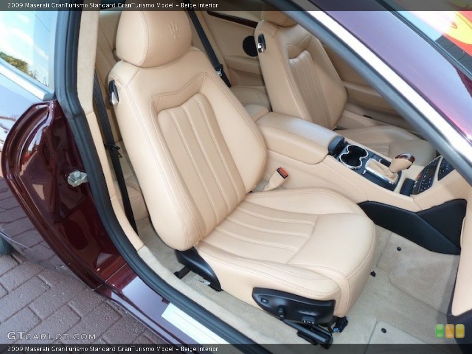 Beige Interior Front Seat for the 2009 Maserati GranTurismo  #77858397