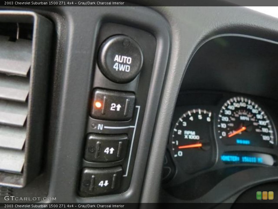 Gray/Dark Charcoal Interior Controls for the 2003 Chevrolet Suburban 1500 Z71 4x4 #77858581