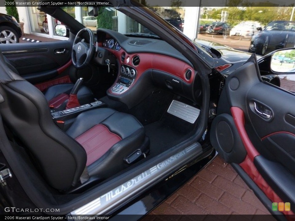 Nero/Bordeaux Interior Prime Interior for the 2006 Maserati GranSport Spyder #77859844