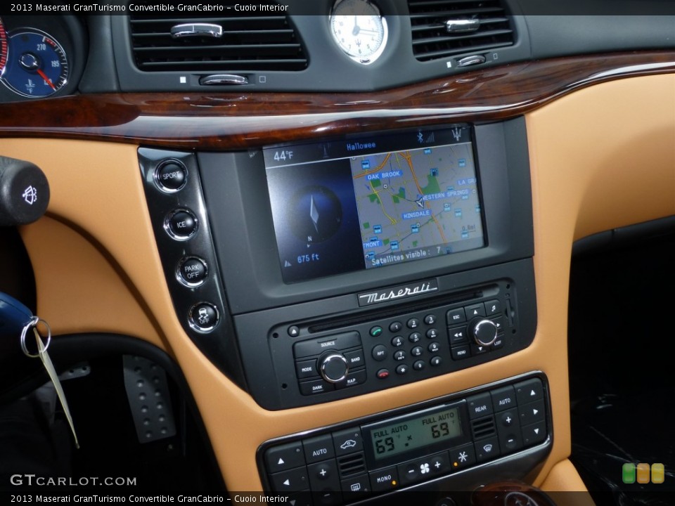Cuoio Interior Navigation for the 2013 Maserati GranTurismo Convertible GranCabrio #77863842