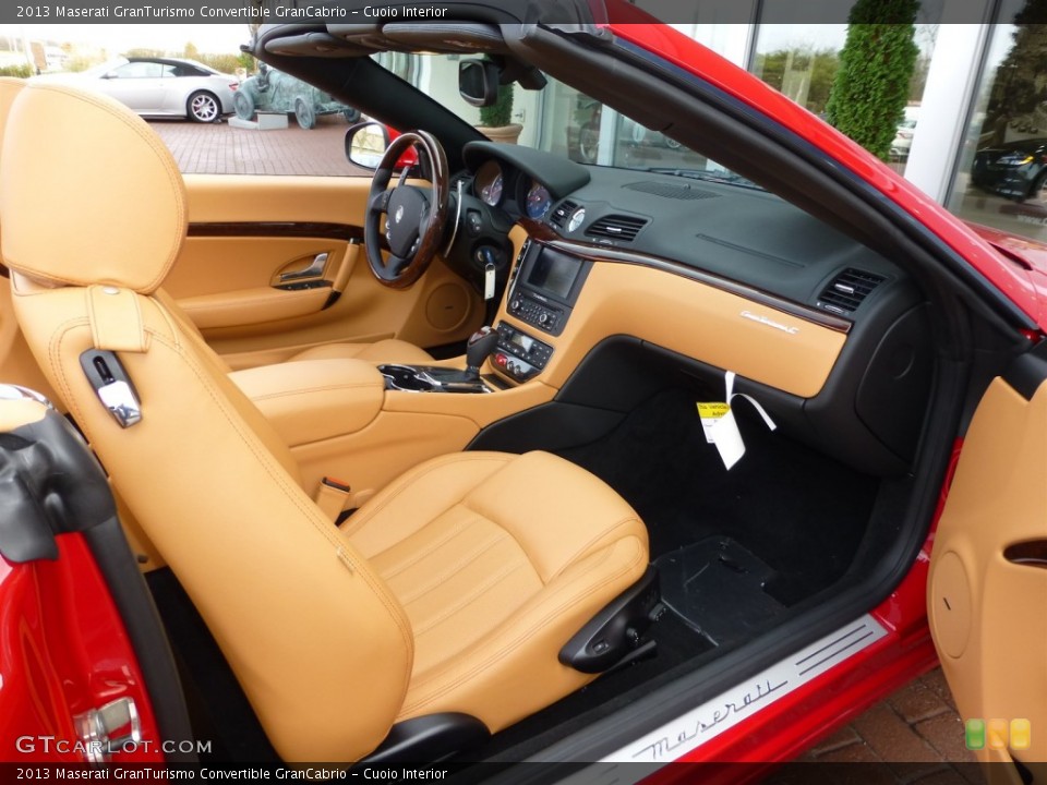 Cuoio Interior Dashboard for the 2013 Maserati GranTurismo Convertible GranCabrio #77864093