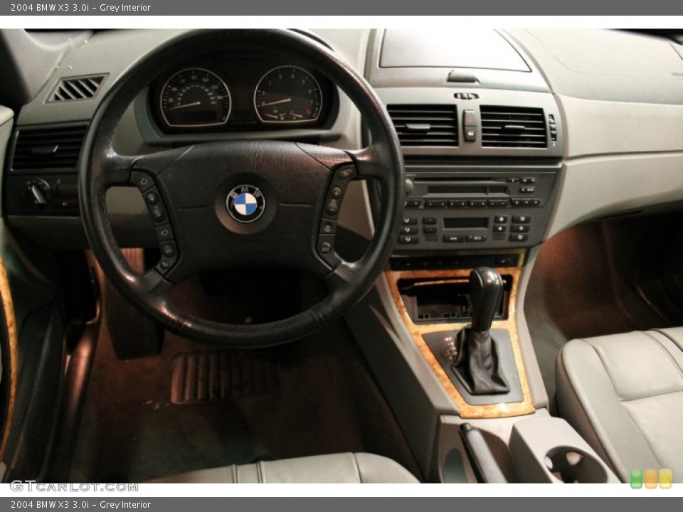 Grey Interior Dashboard for the 2004 BMW X3 3.0i #77878077