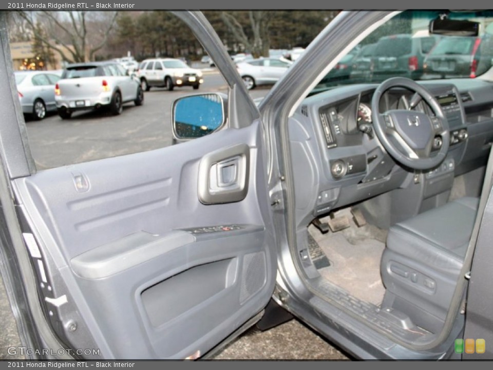 Black Interior Photo for the 2011 Honda Ridgeline RTL #77900109