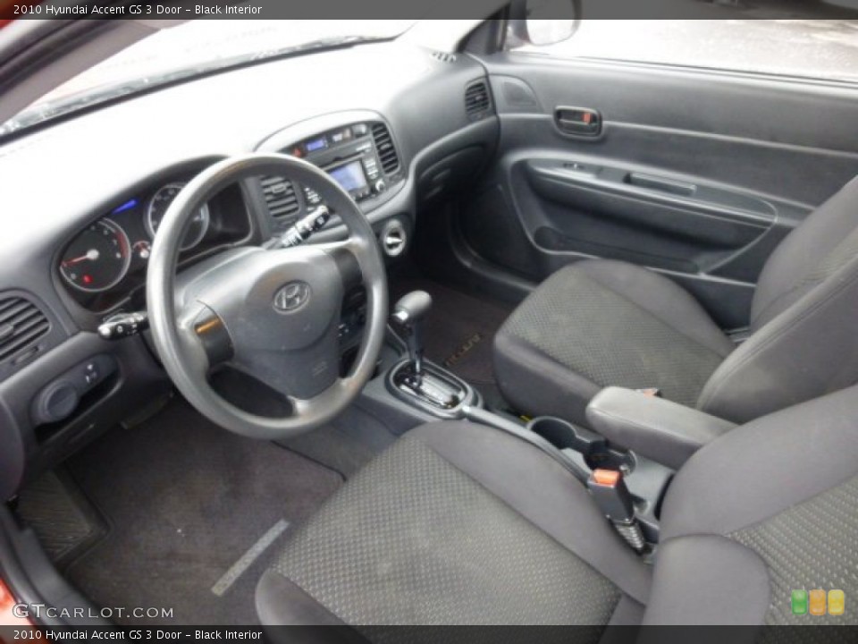 Black 2010 Hyundai Accent Interiors