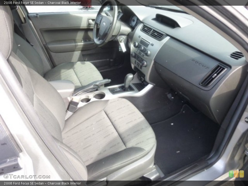 Charcoal Black Interior Photo for the 2008 Ford Focus SE Sedan #77906300